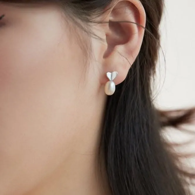 Fresh Water Pearl Heart Dropper Earrings ERLE032 Ania Haie Jewellery